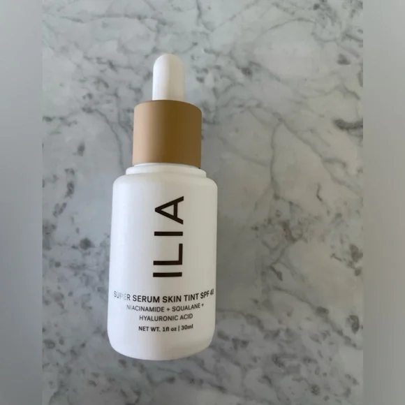 New! ILIA Super Serum Skin Tint in ST4 FORMOSA SPF 40 Sunscreen 1 fl oz - Picture 2 of 7
